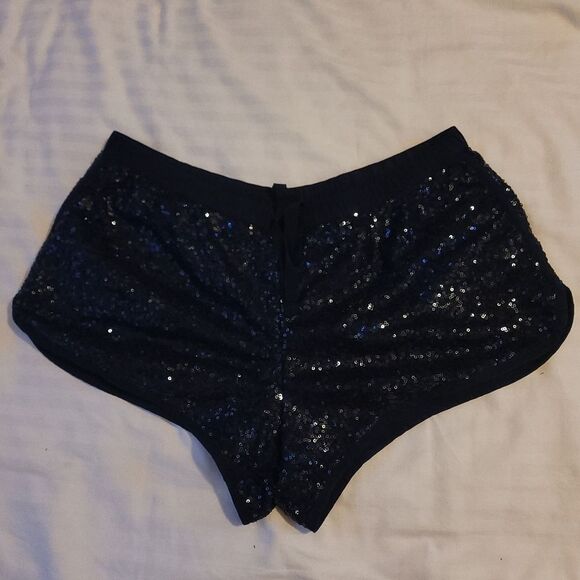 Victoria's Secret Pants - 🍒VS🍒 SEQUIN SHORTS